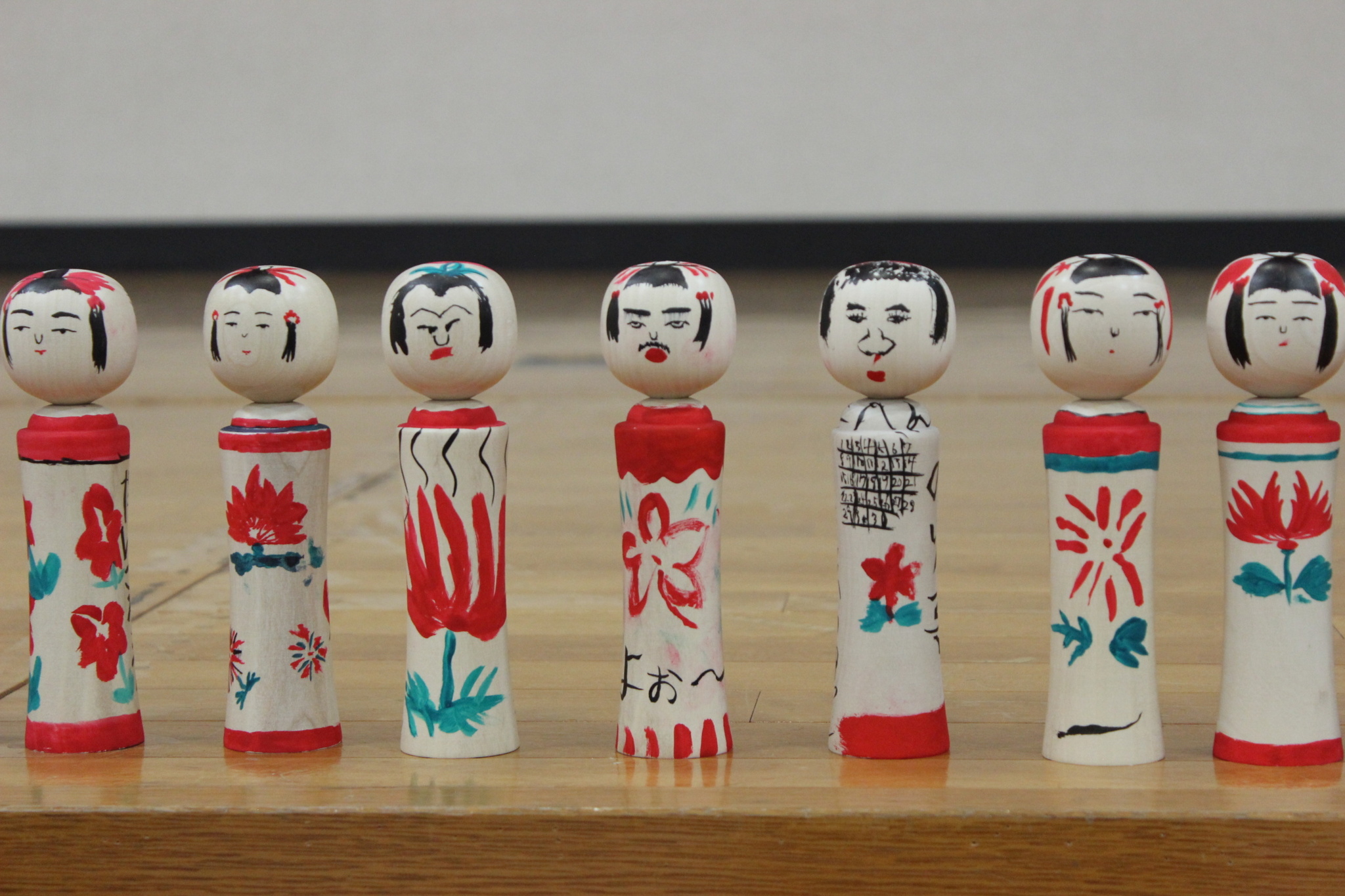 鳴子こけし絵付け体験